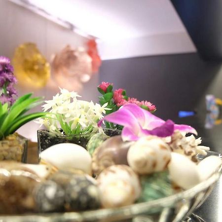 Rockstel Loma Hostel Phuket Exterior photo